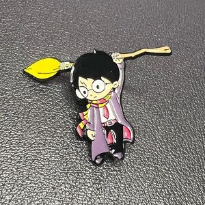 Wizard Enamel Pin - Harry Potter NWT